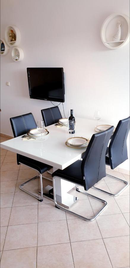 Apartment Antonio Biograd Na Moru Exterior photo